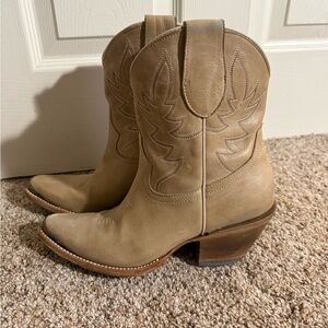 Idyllwind Miranda Lambert Tan Leather Western Ankle Boots Size 8